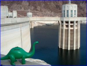 Sinclairn at Hoover Dam