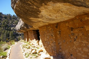 Walnut Canyon Cliff Dwellings
